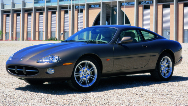 Jaguar XK 1 (1996-1999)